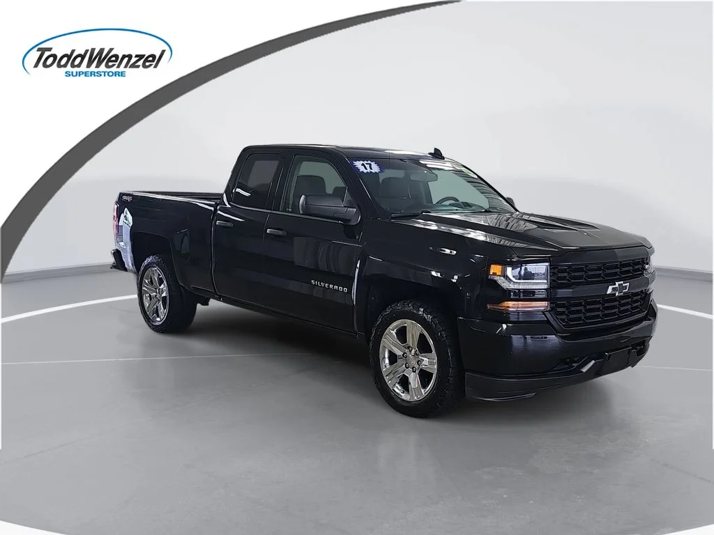 Used 2017 Black Chevrolet Custom image 1
