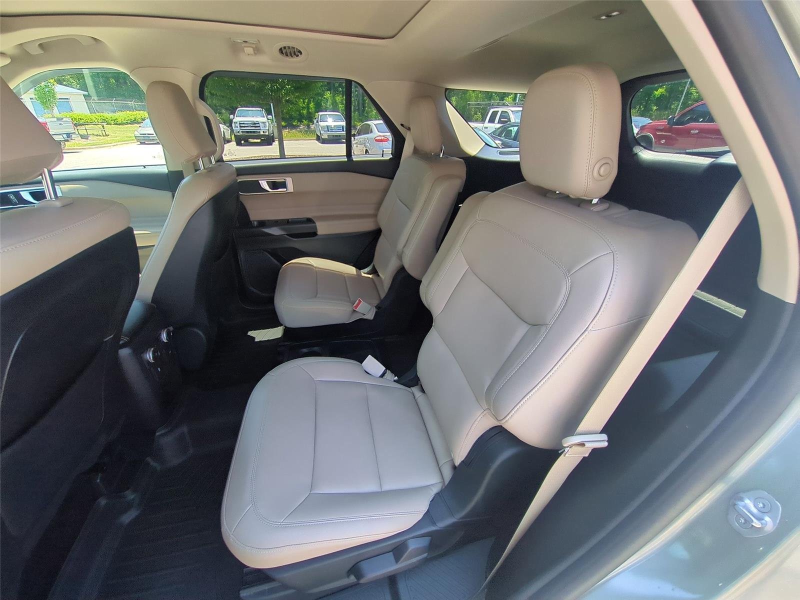 Used 2020 Silver Spruce Metallic Ford XLT image 34