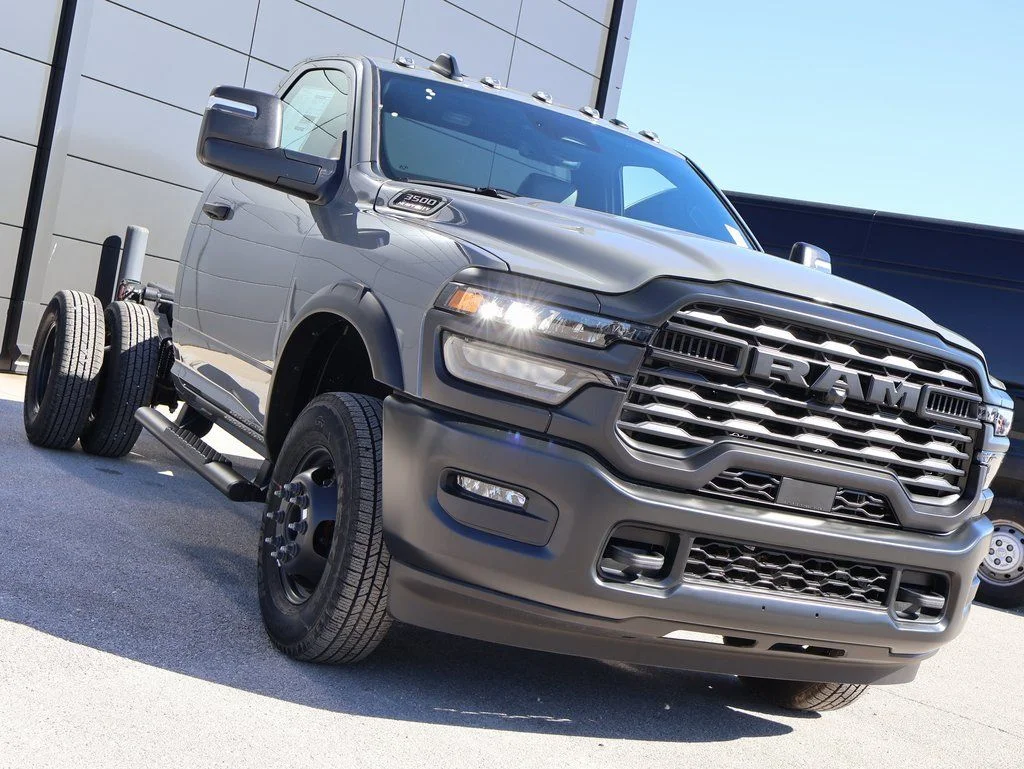 New 2026 Ceramic Gray Clearcoat RAM Tradesman image 6