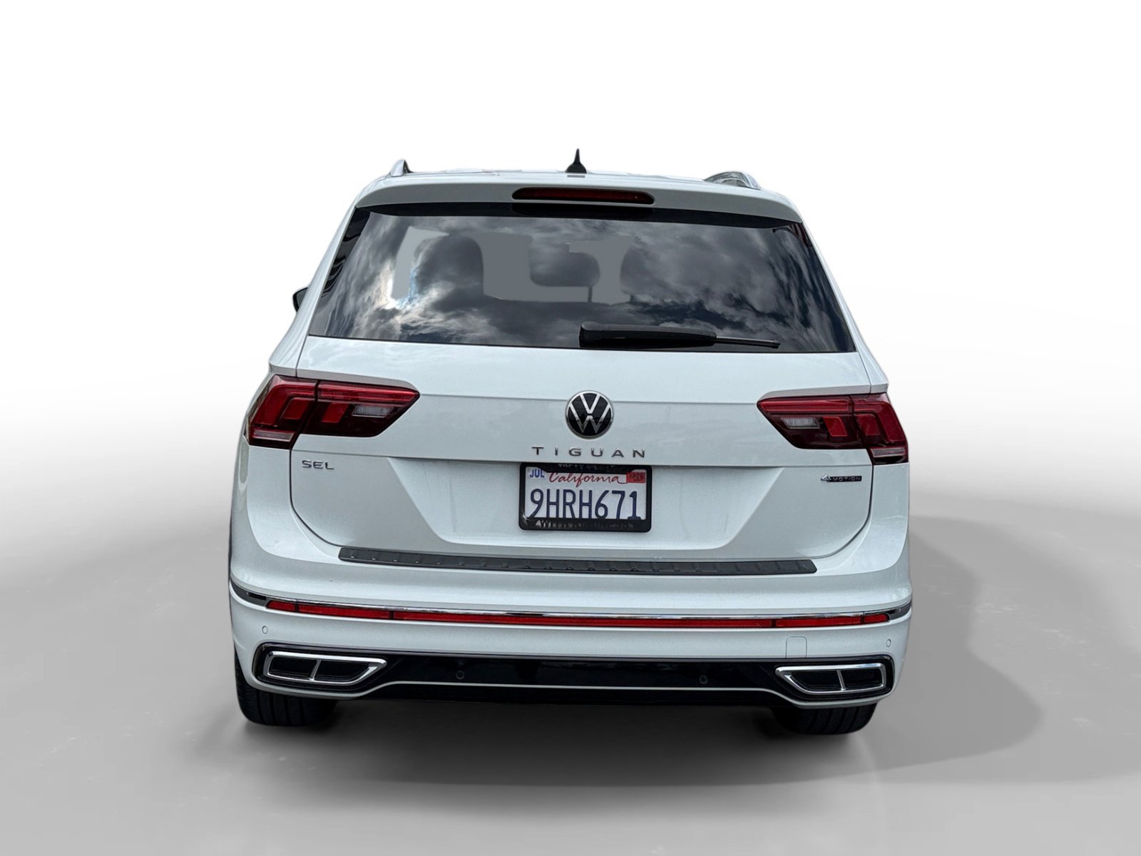 Certified Used 2023 Opal White Volkswagen 2.0T SEL R-Line image 4
