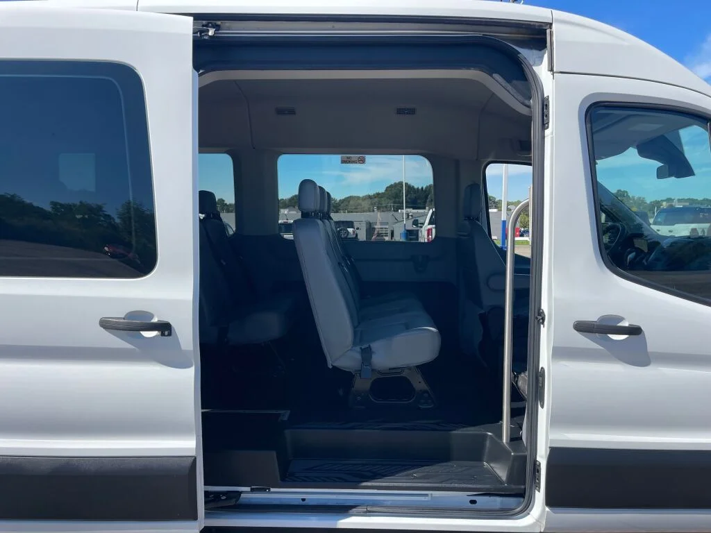 Used 2019 Oxford White Ford XL image 23