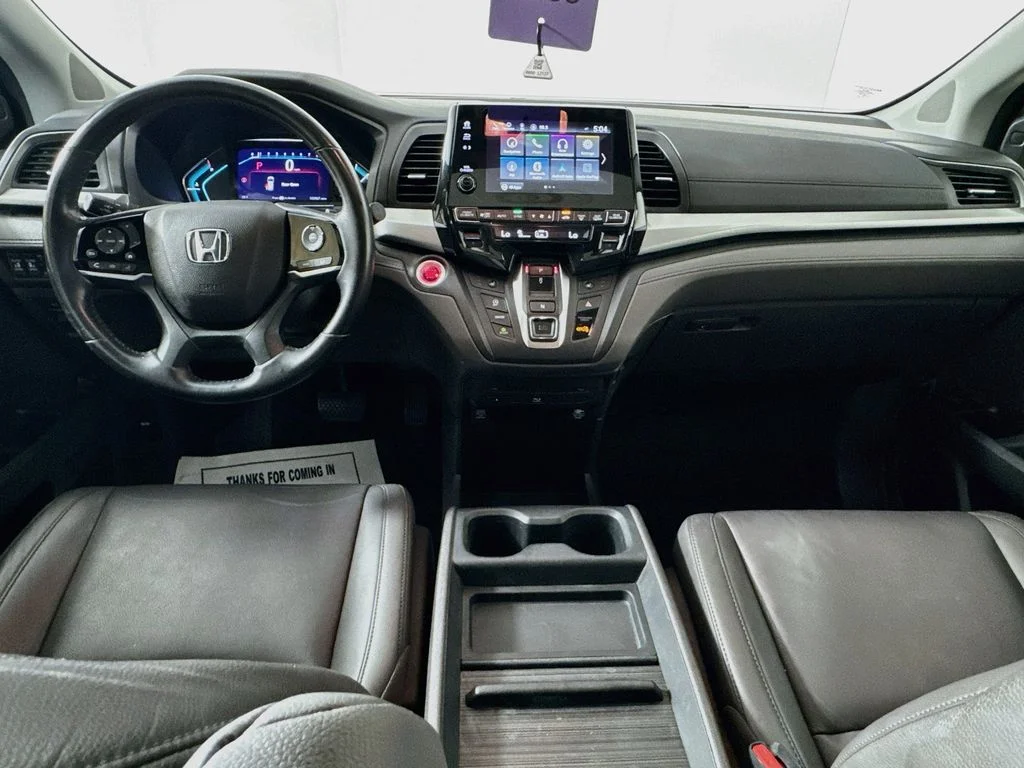 Used 2018 Silver Honda Touring image 27