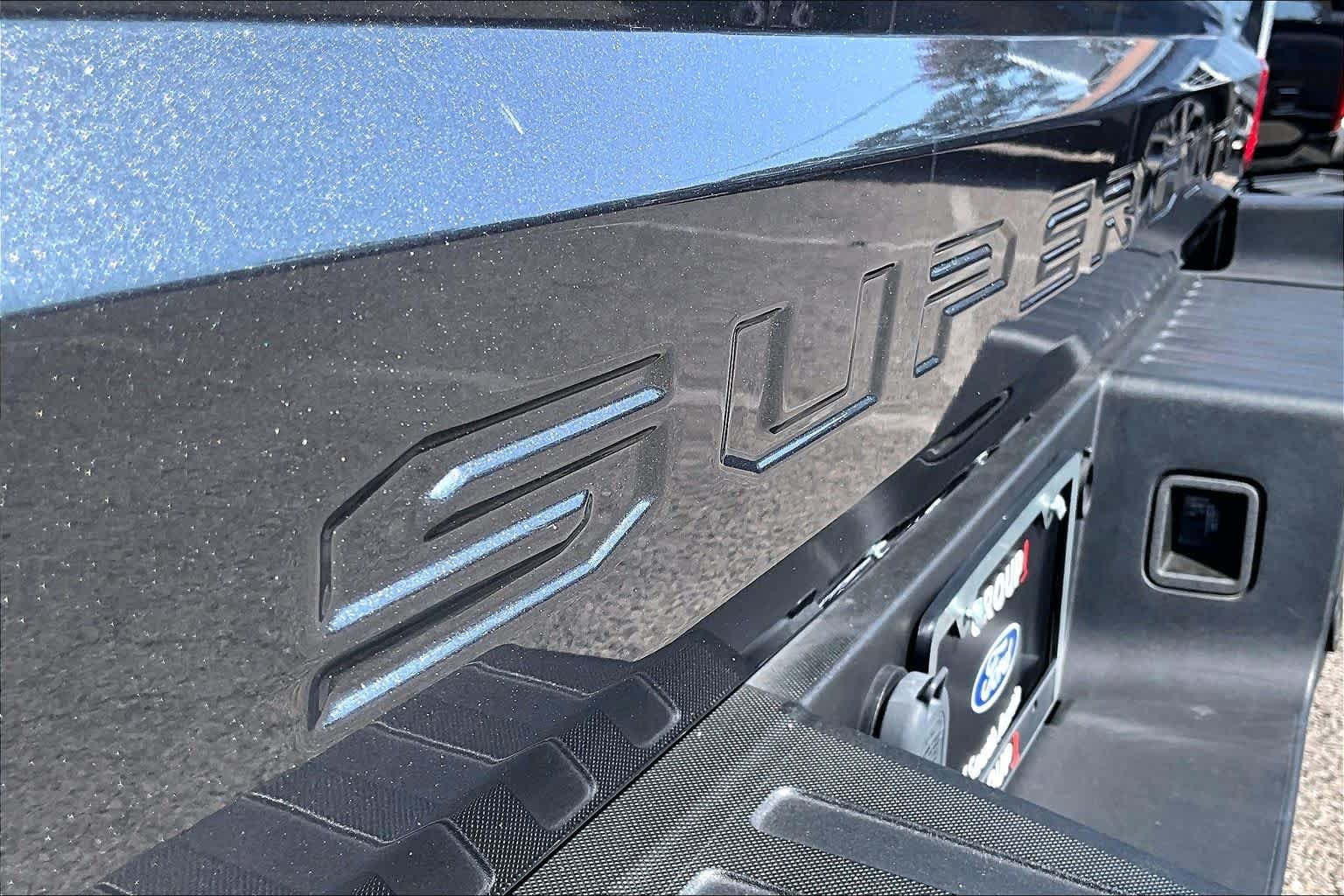 Used 2019 Magnetic Ford LARIAT image 10