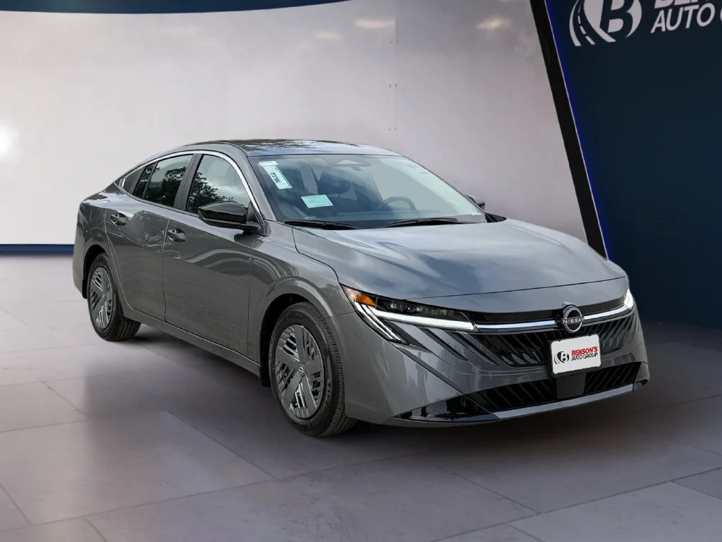 New 2027 Gray Nissan S image 7