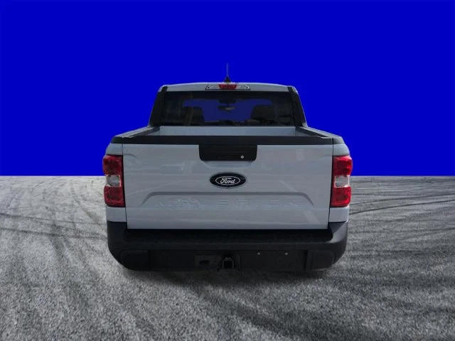 New 2026 Space White Metallic Ford XLT image 5