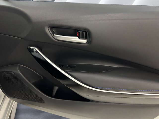 Used 2021 Silver Toyota XSE image 15