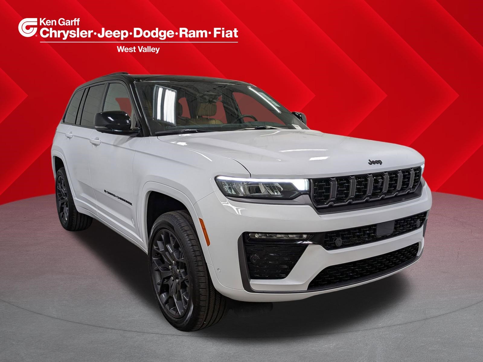2026 Jeep Grand Cherokee Summit 4x4's photo