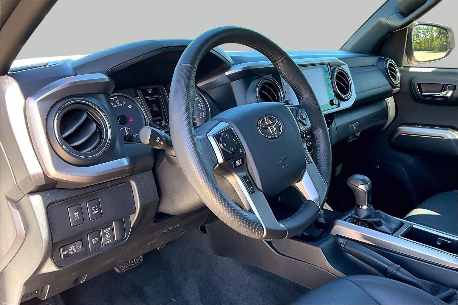 Used 2023 Wind Chill Pearl Toyota Limited image 18