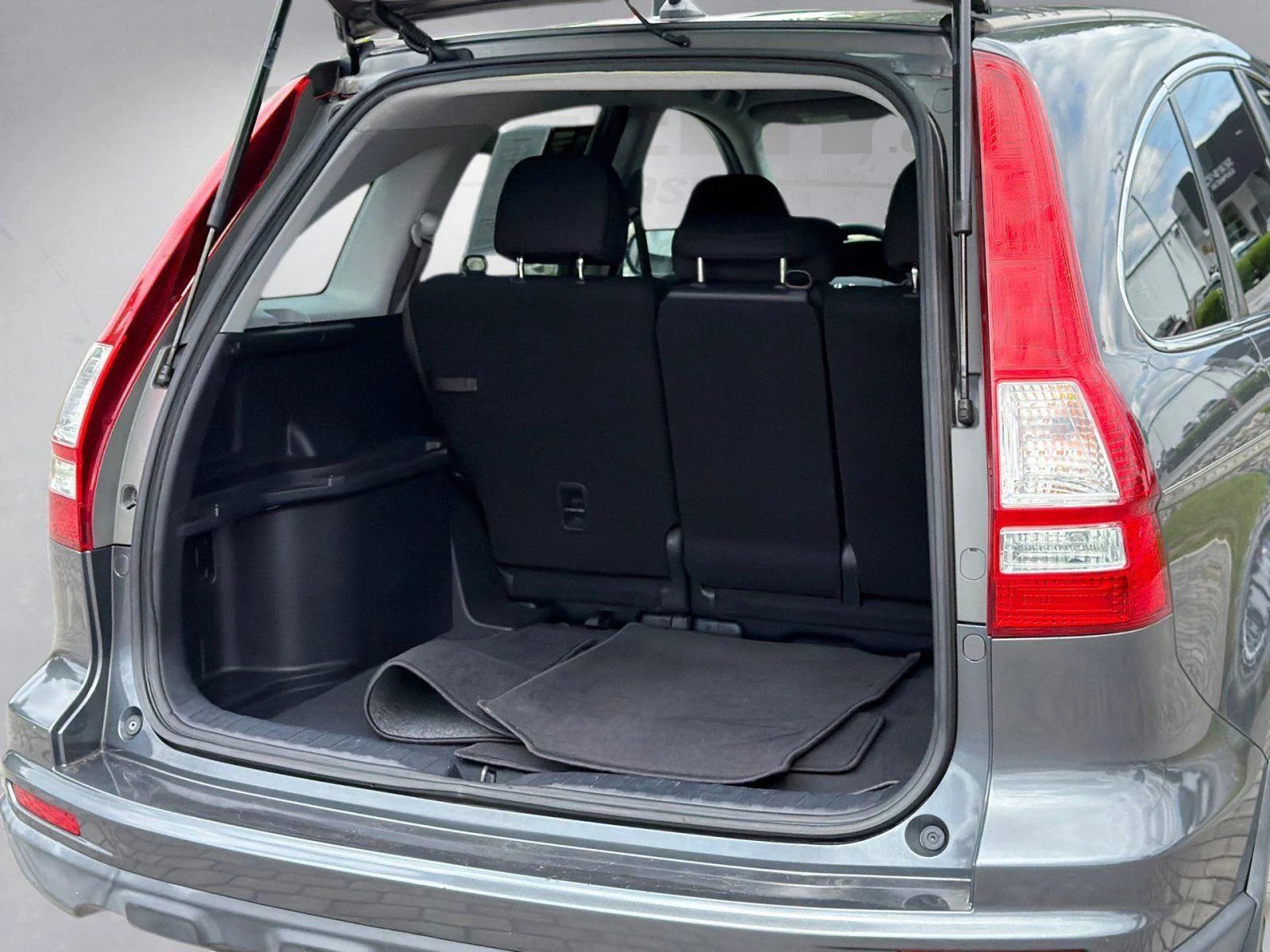 Used 2011  Honda LX image 19