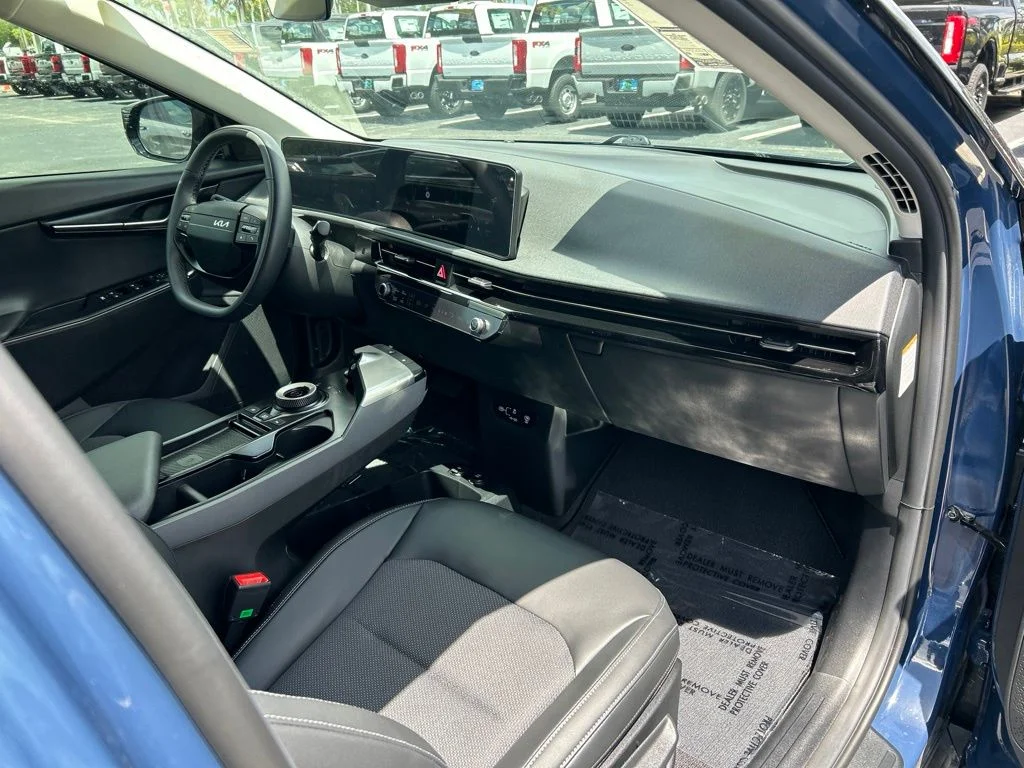Certified Used 2026 Midnight Black Kia Light image 40