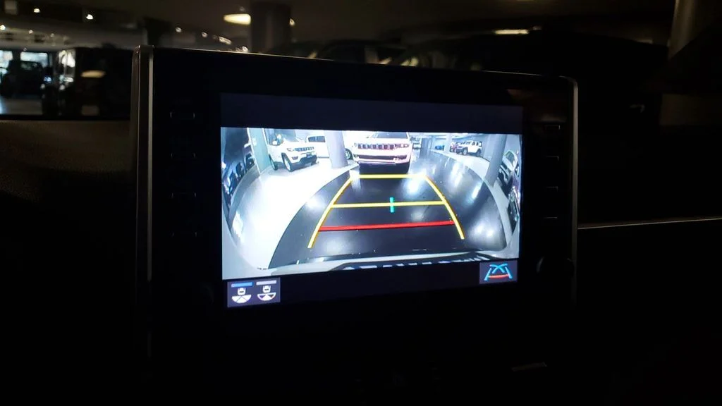 Used 2022 White Toyota XSE image 27