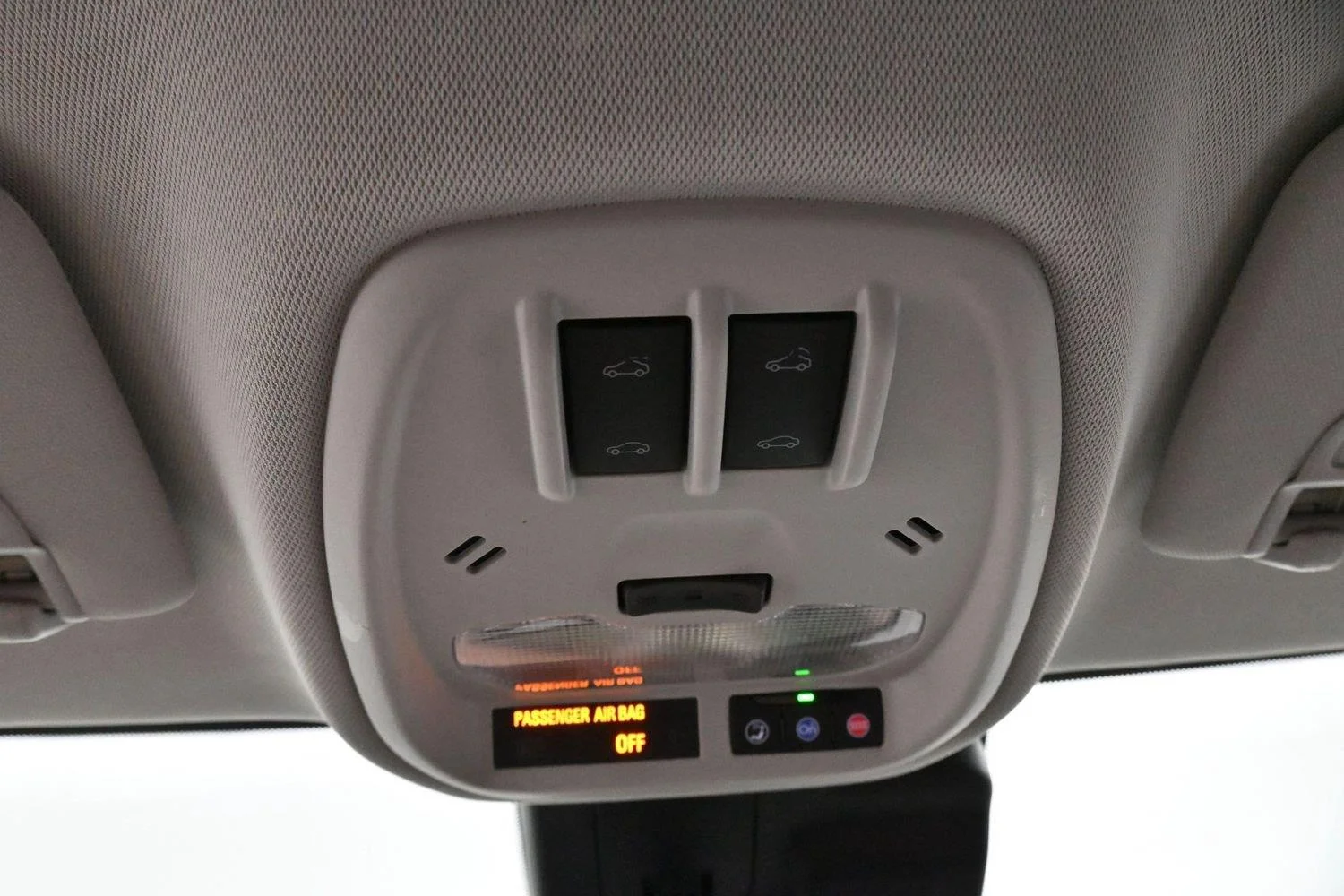 Used 2025 Mosaic Black Metallic Chevrolet ACTIV image 27