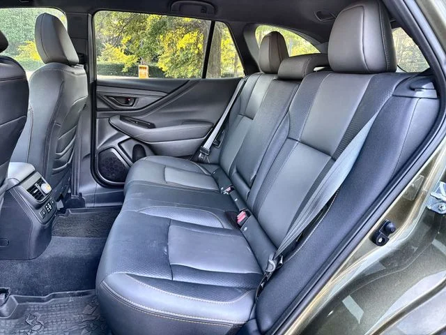 Used 2025 Green Subaru Wilderness image 22