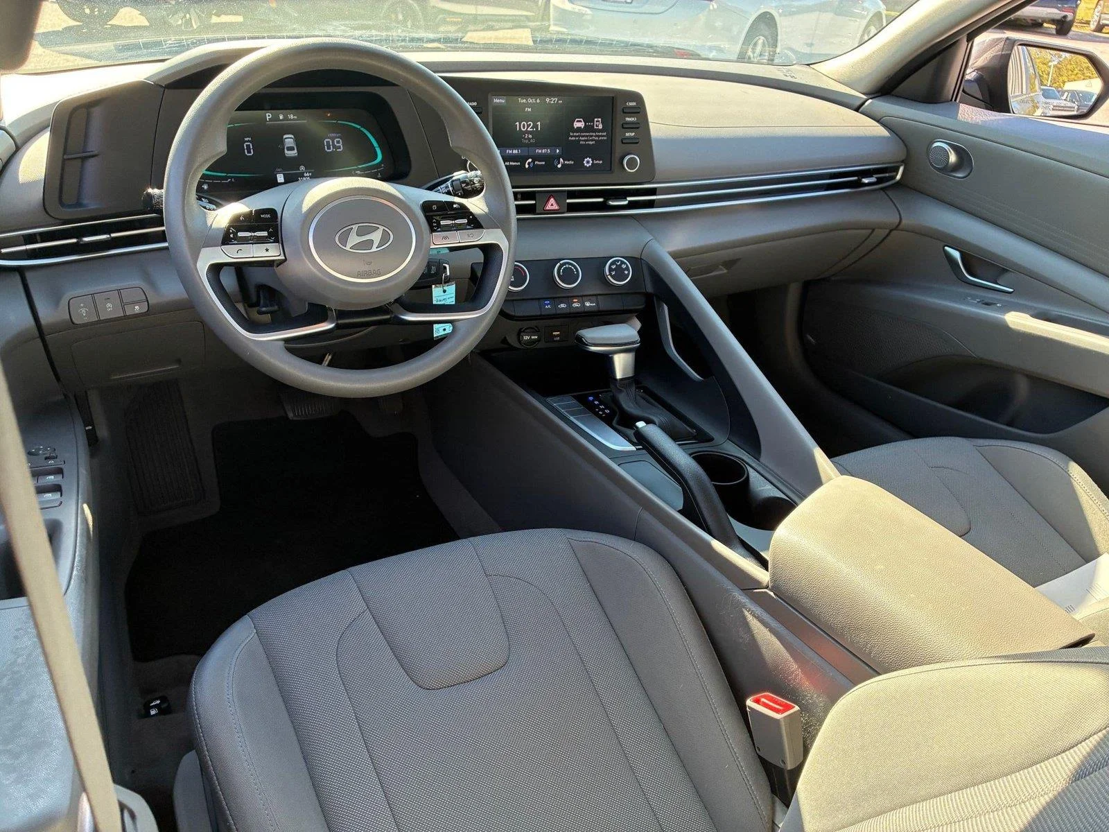 Used 2024 Ecotronic Gray Hyundai SE image 24