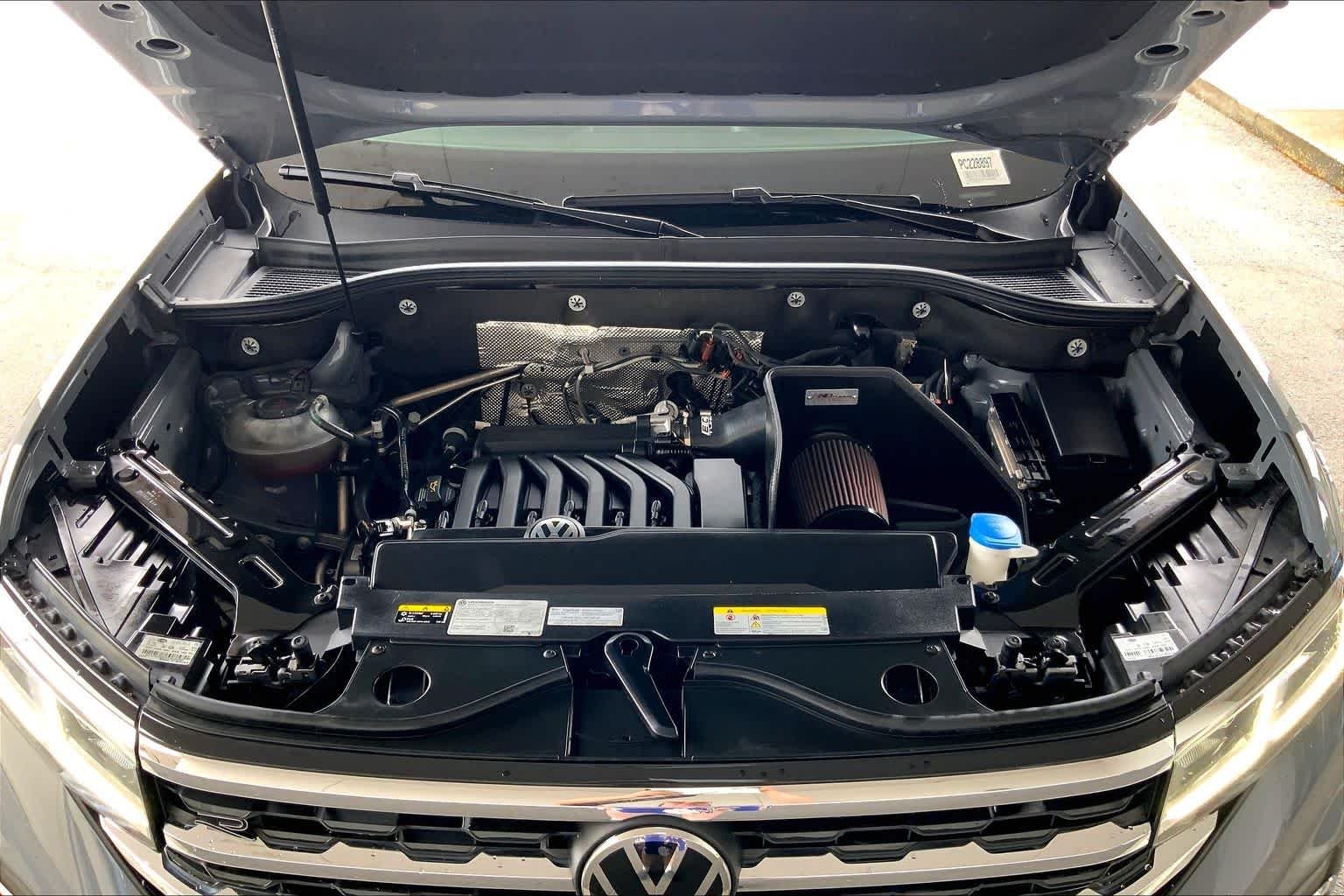 Used 2023 Pure Gray Volkswagen 3.6L V6 SEL Premium R-Line image 31