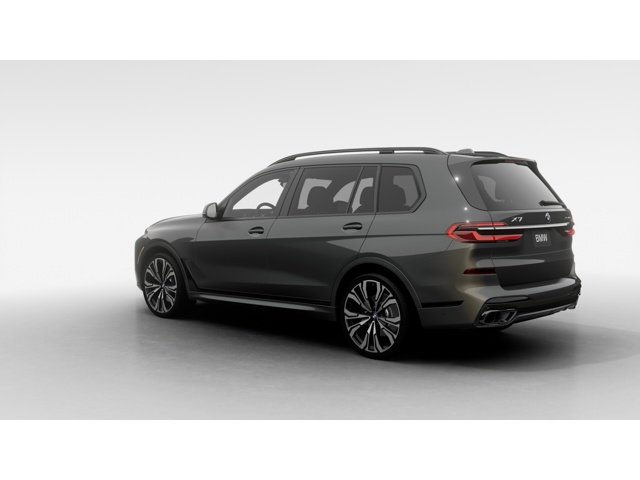 2027 BMW X7 photo 2