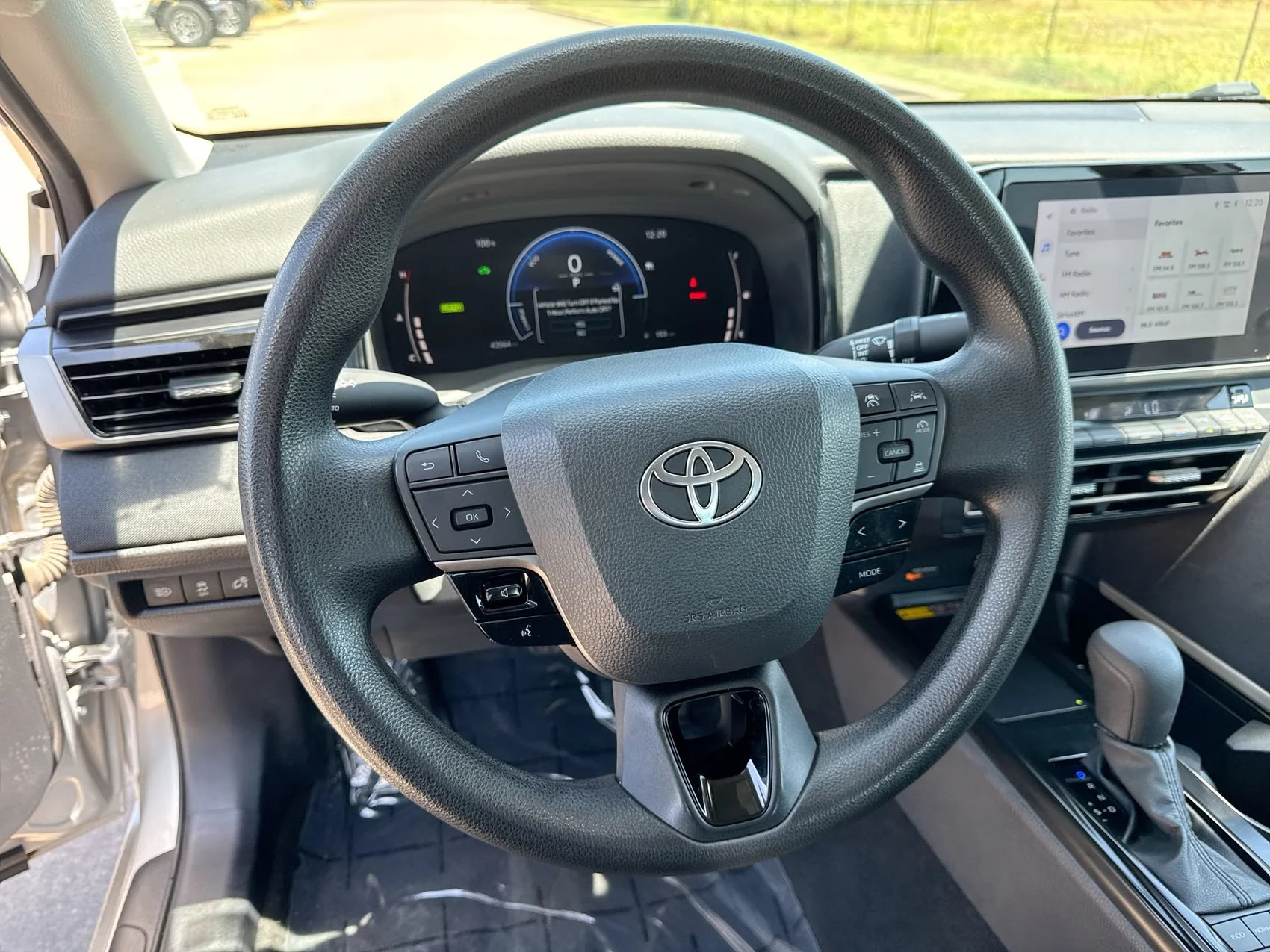 Used 2025 Celestial Silver Metallic Toyota LE image 14