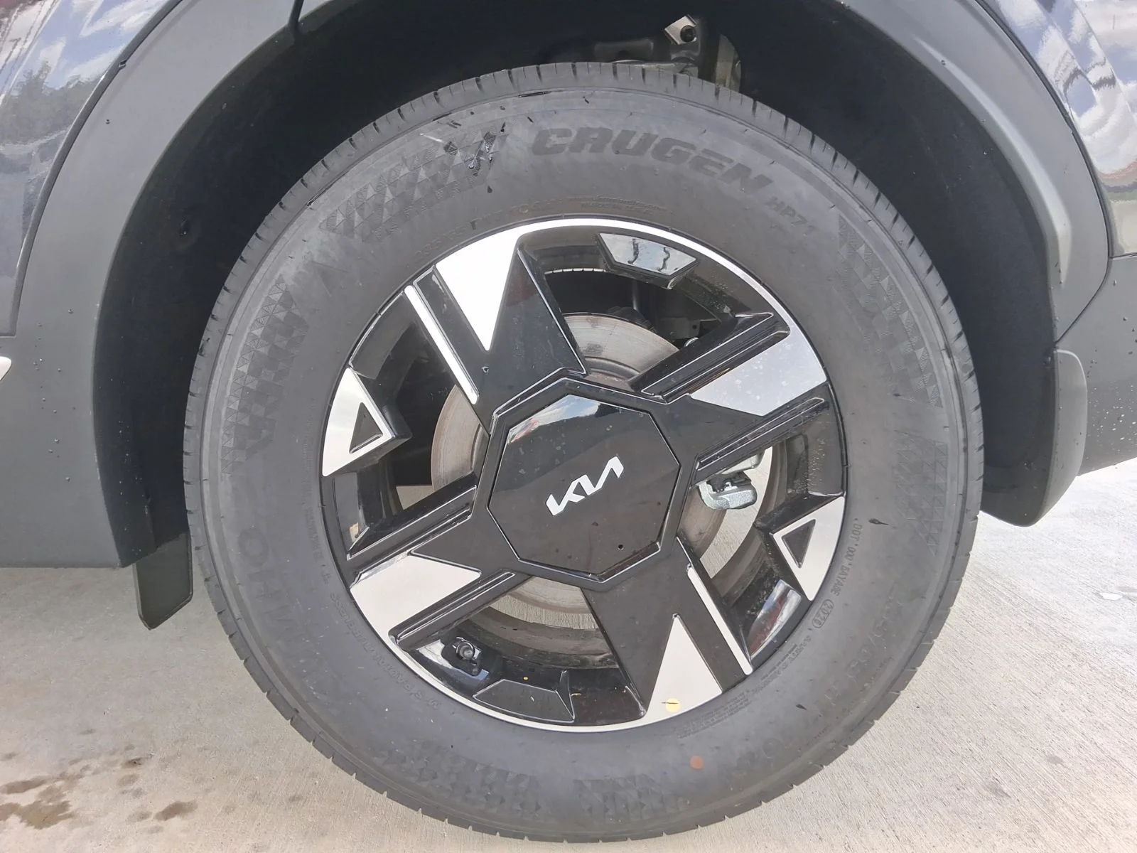 New 2026 Gray Kia LX image 27