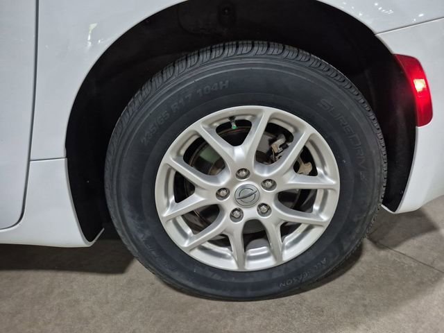 Used 2023 Bright White Clearcoat Chrysler Touring L image 30