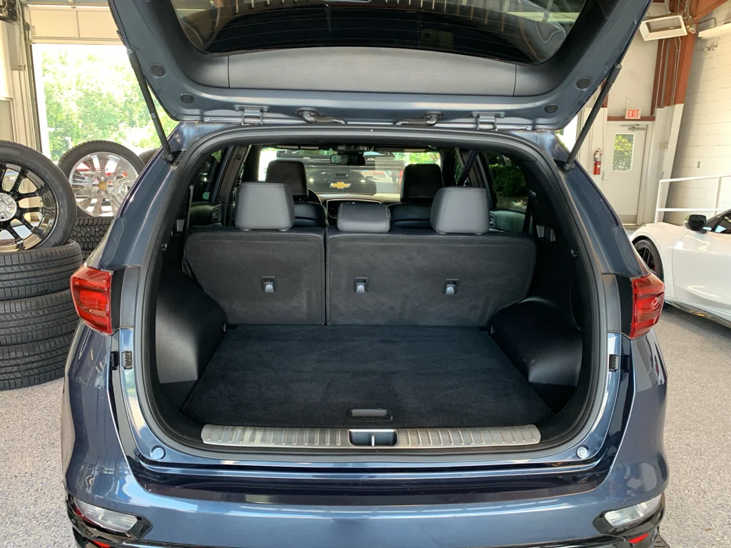 Used 2021  Kia S image 8
