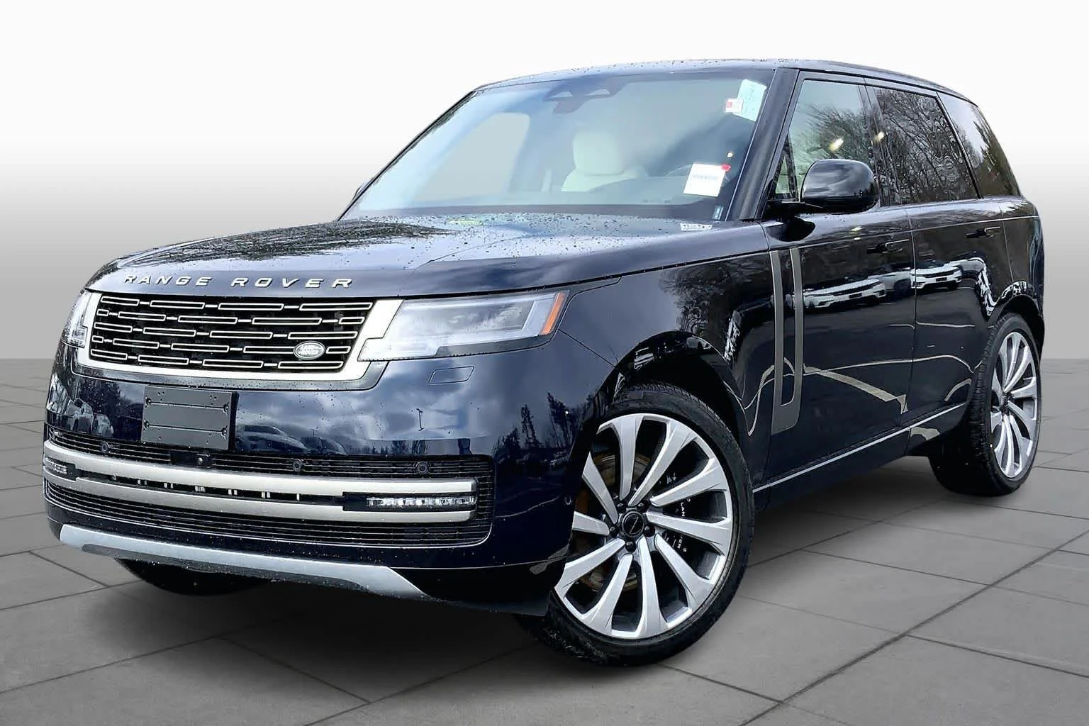 2026 Land Rover Range Rover SE
