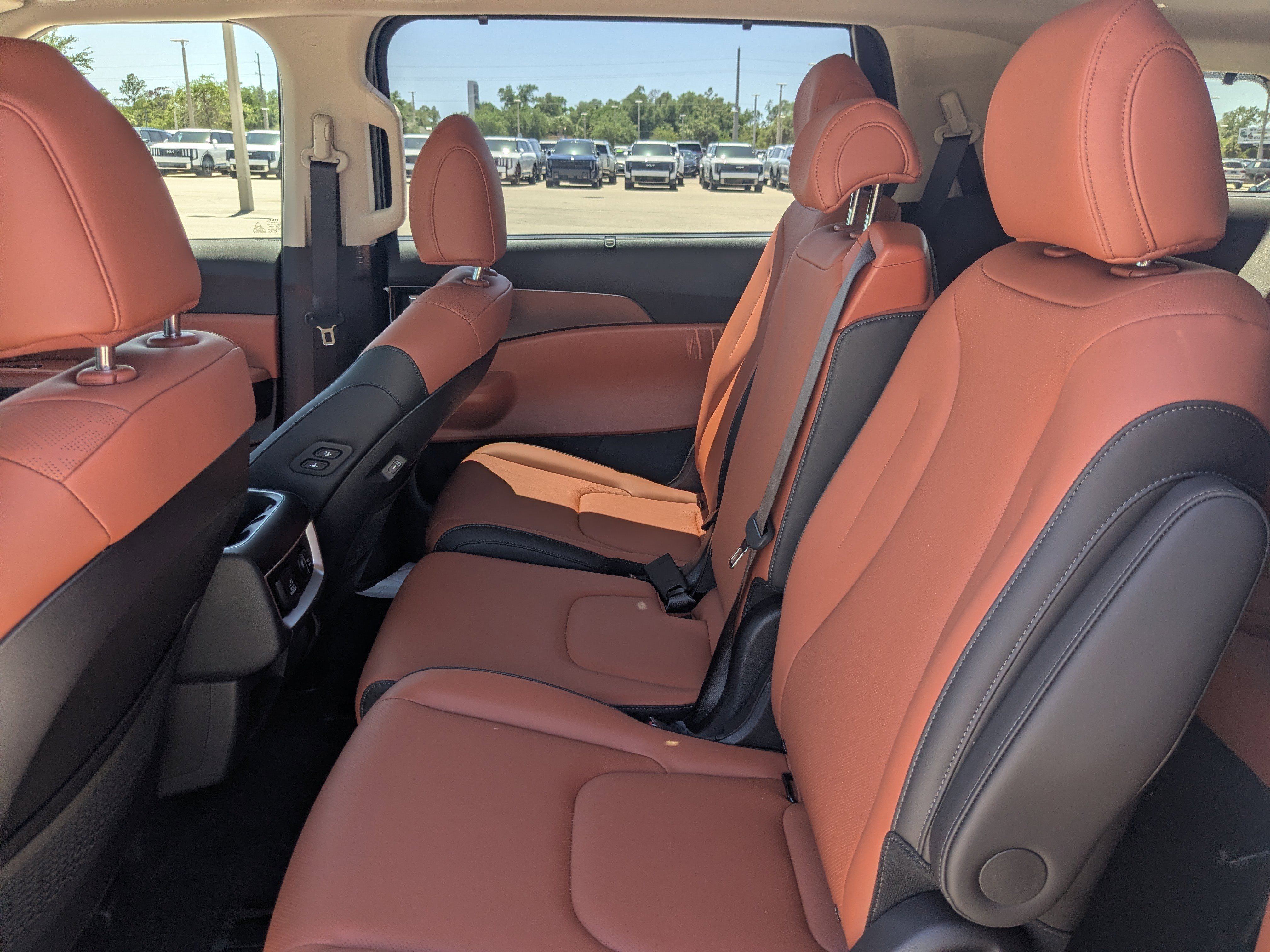 New 2026 Aurora Black Pearl Kia SX image 17