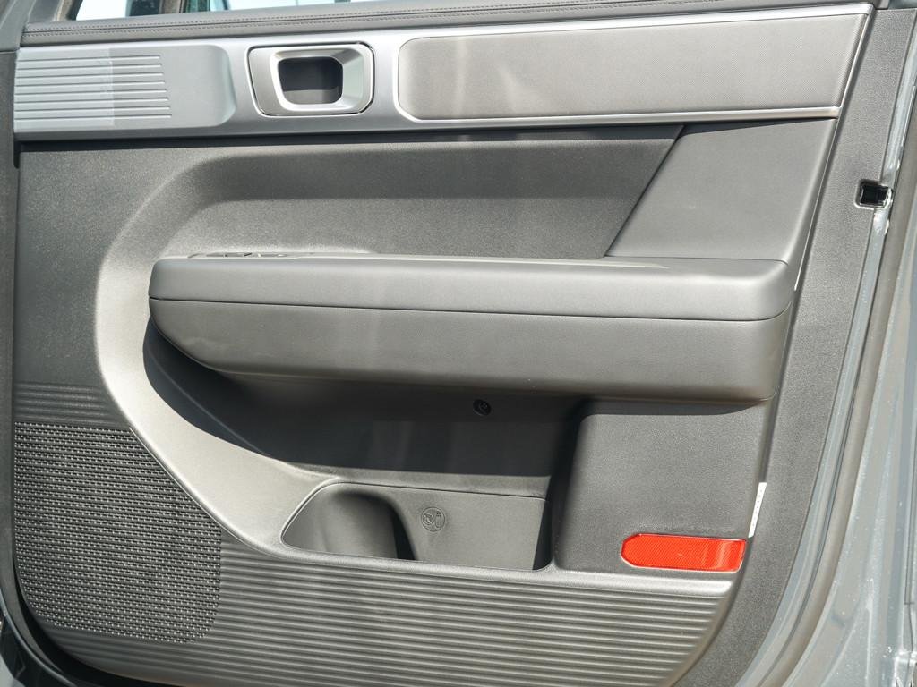 New 2026 Hampton Gray Hyundai SE FWD image 36