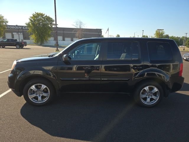 Used 2014 Crystal Black Pearl Honda EX-L image 2