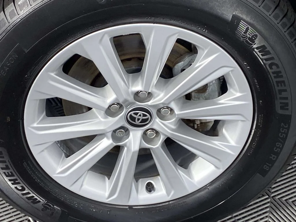 Used 2024 White Toyota XLE image 29