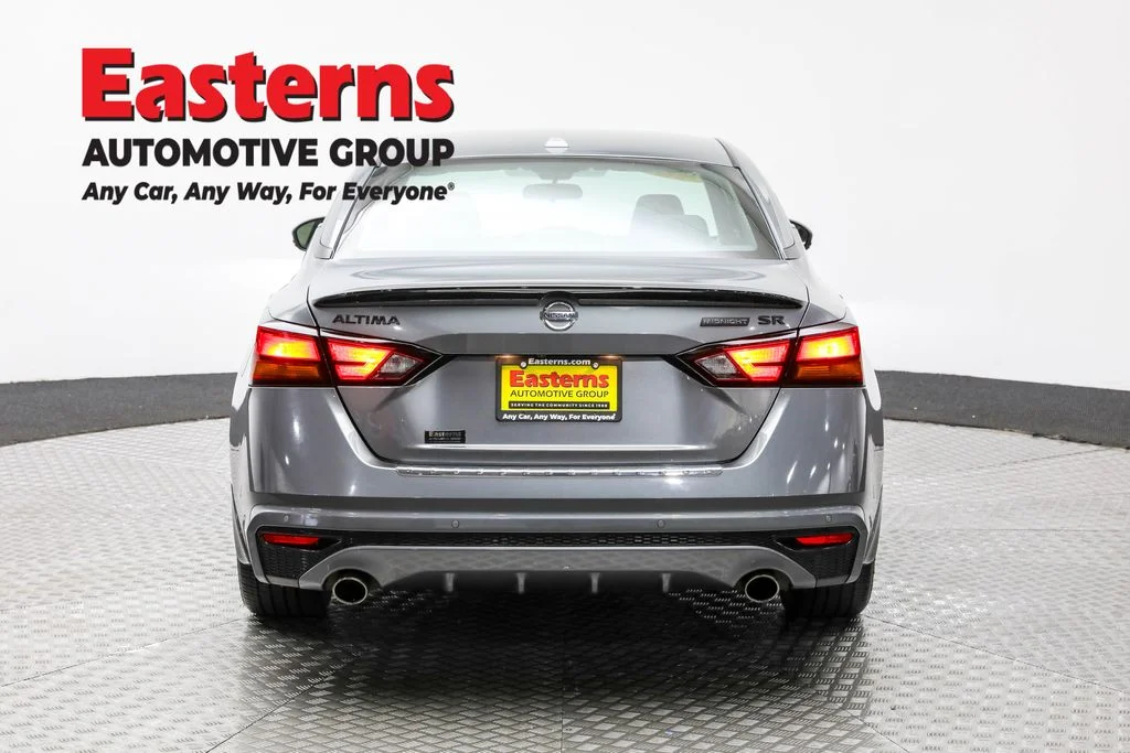Used 2022 Gray Nissan 2.5 SR image 6
