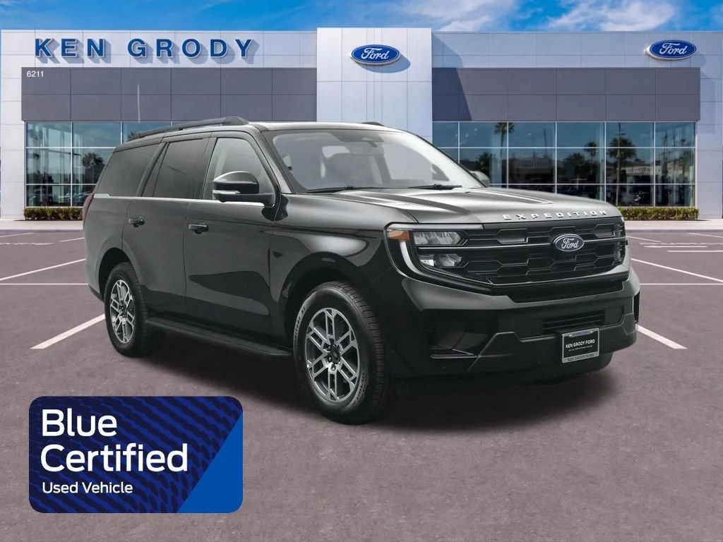 2025 Ford Expedition Active's photo
