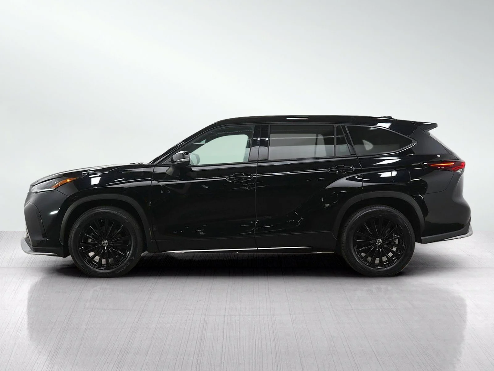 Used 2025 Black Toyota XSE AWD (Natl) image 2