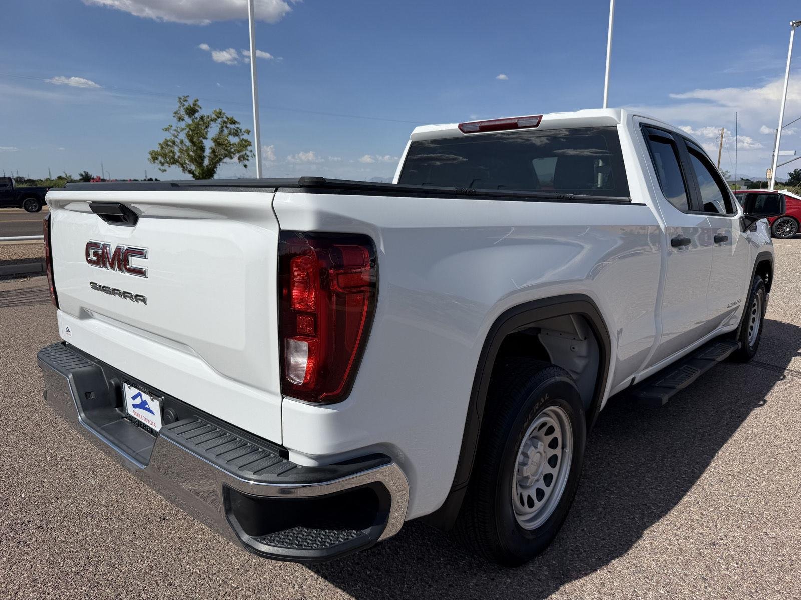 Used 2023 Summit White GMC Pro image 6