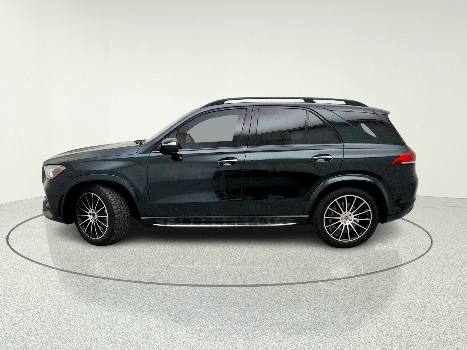Used 2021 Emerald Green Metallic Mercedes-Benz GLE 450 image 14