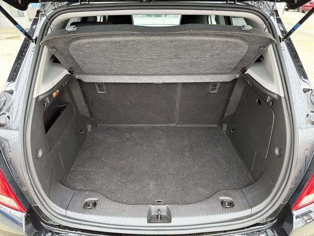 Used 2020 MOSAIC BLACK METALLIC Chevrolet LT image 24