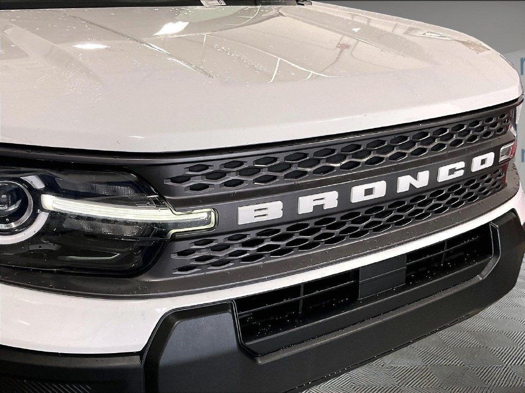 Used 2025 White Ford Big Bend image 30