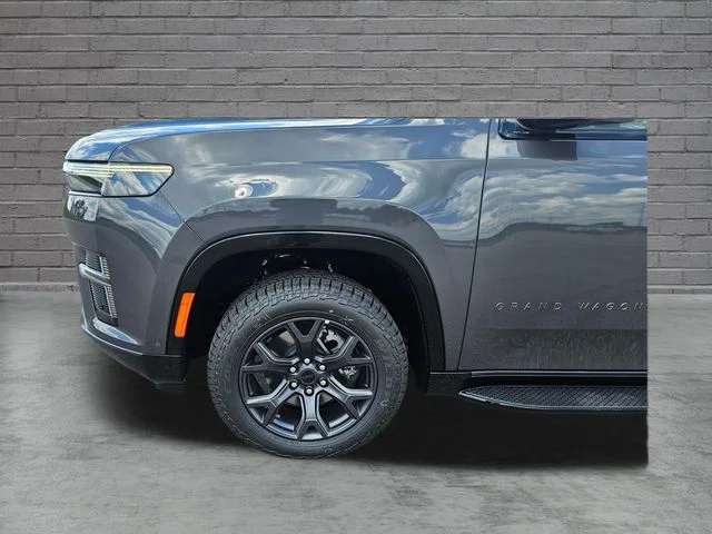 New 2026 Baltic-Gray Metallic Clear-Coat Exterior Paint Jeep Upland image 29
