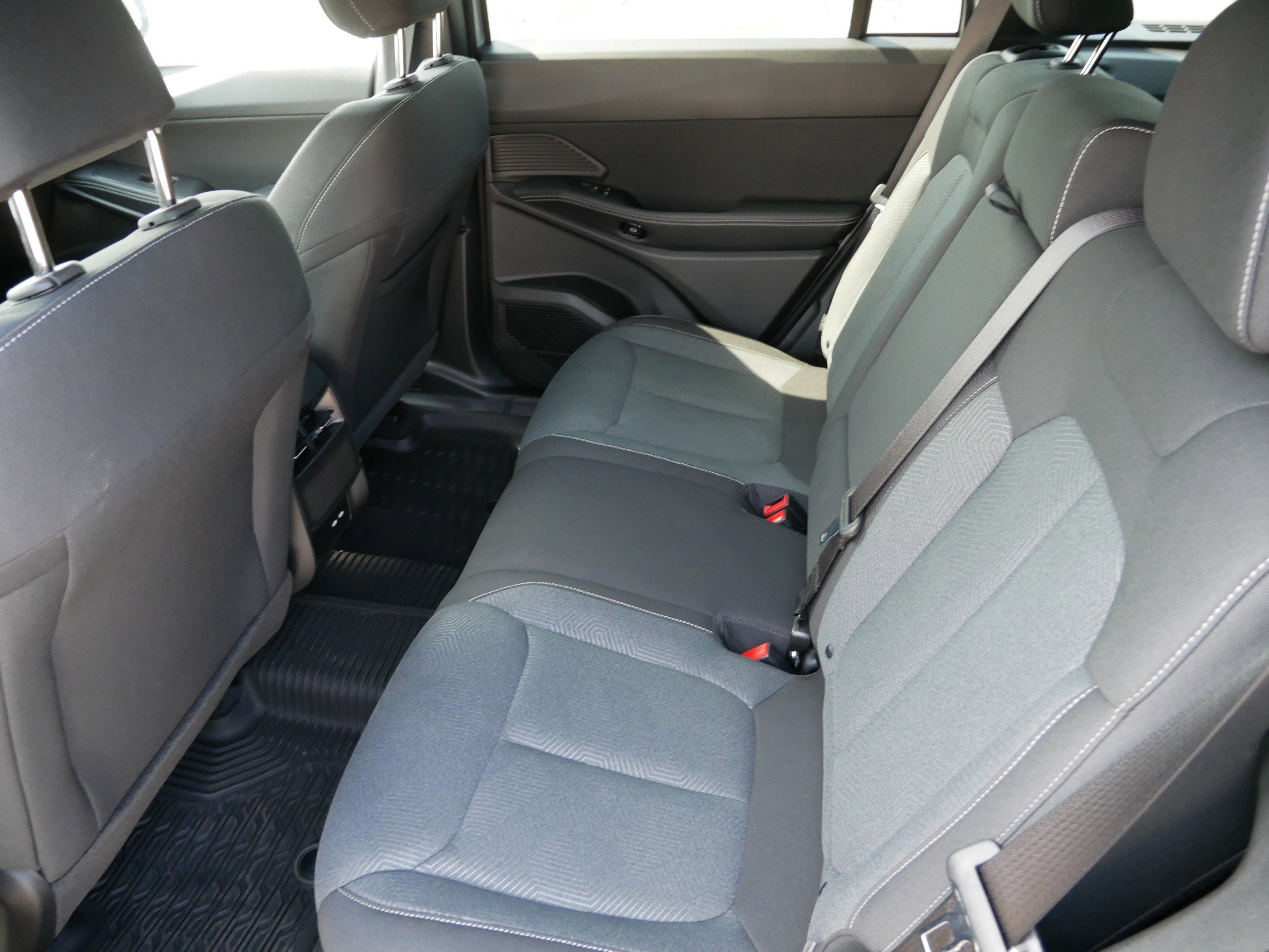 2026 Jeep Cherokee Laredo - Photo 12