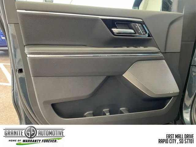 2025 GMC Sierra EV Denali - Photo 19