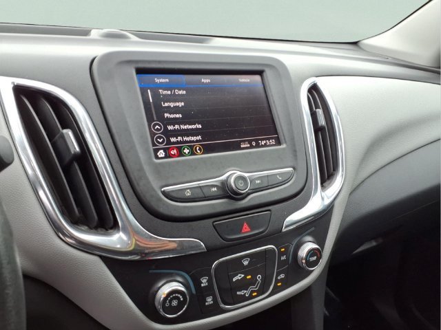 Used 2020 SUMMIT WHITE Chevrolet LS image 9