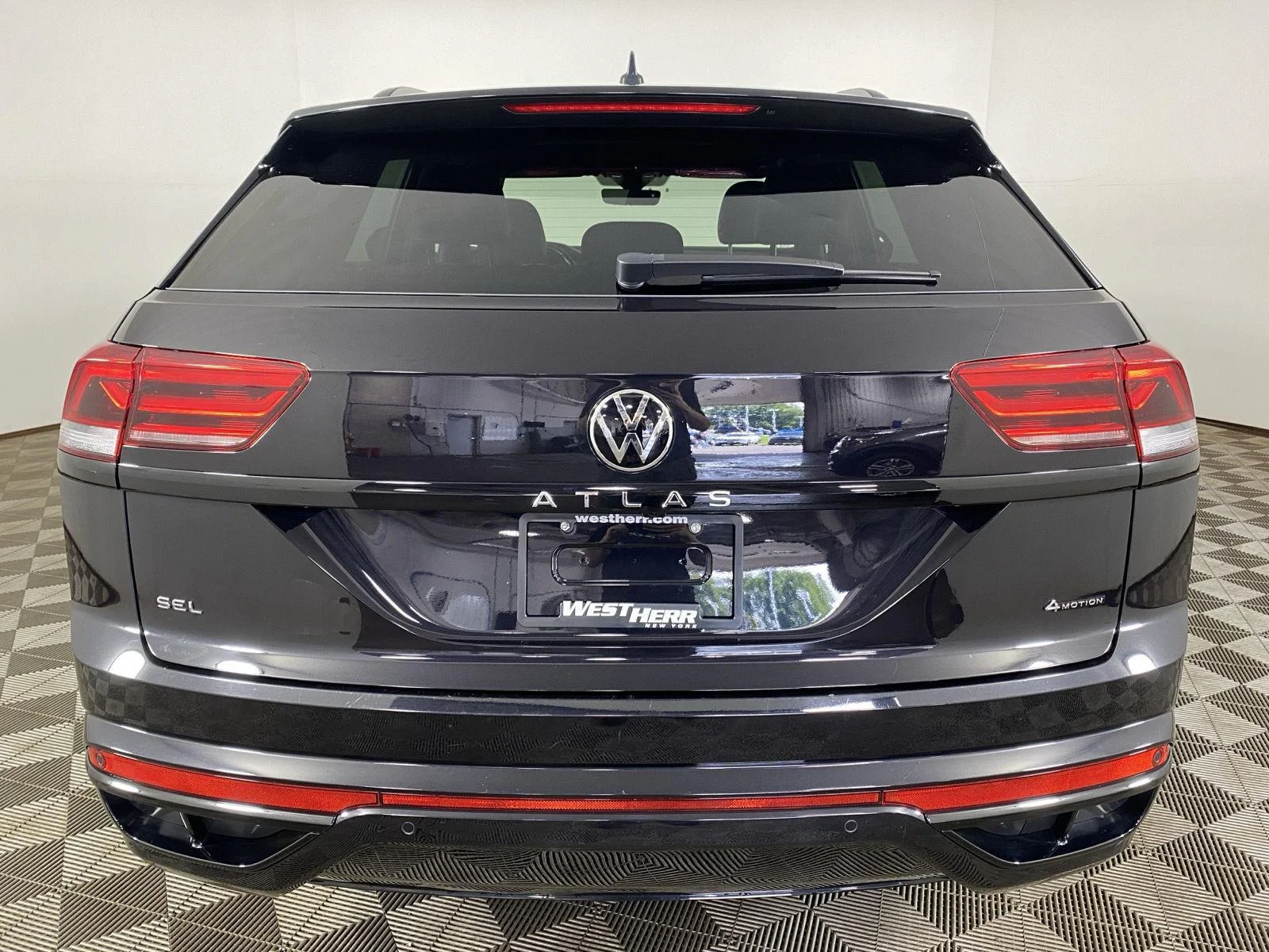 Used 2023 Deep Black Pearl Volkswagen 2.0T SEL R-Line Black image 6