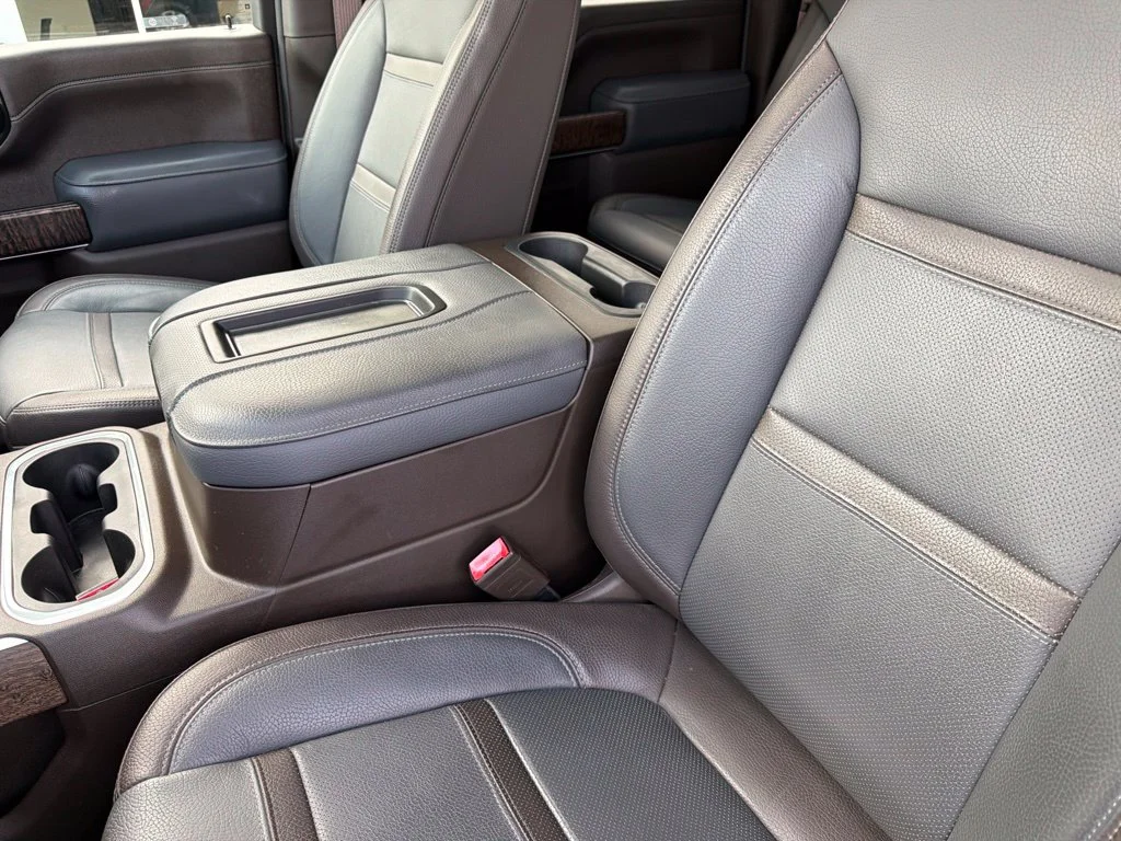 Used 2021 Hunter Green GMC Denali image 10