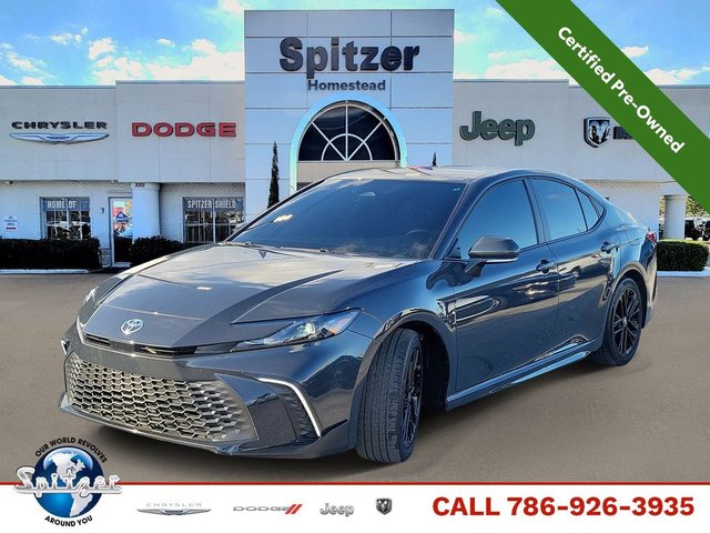 2025 Toyota Camry SE
