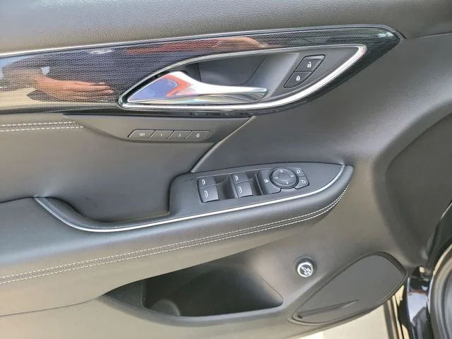 Used 2023 Black Buick Essence image 17