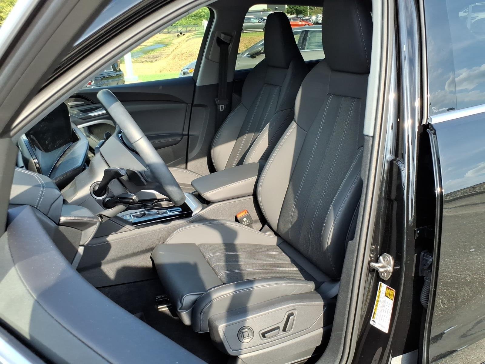 Used 2025 Mythos Black Metallic Audi Premium Plus image 12