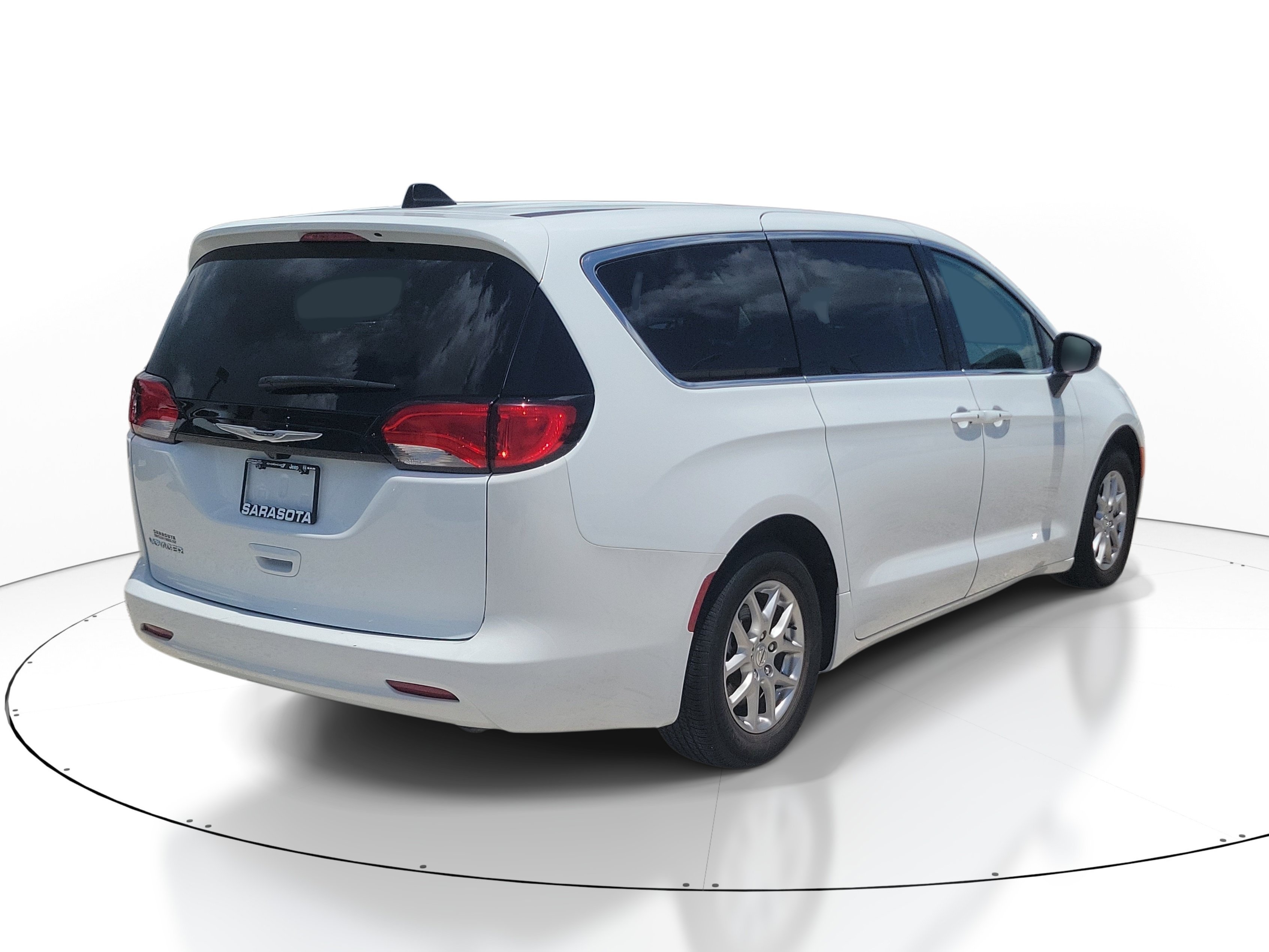 Used 2024 Bright White Clearcoat Chrysler LX image 6