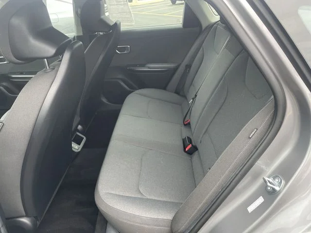 2025 Kia K4 LXS - Photo 27