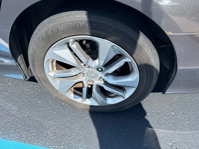 Used 2018 Gray Honda LX image 7