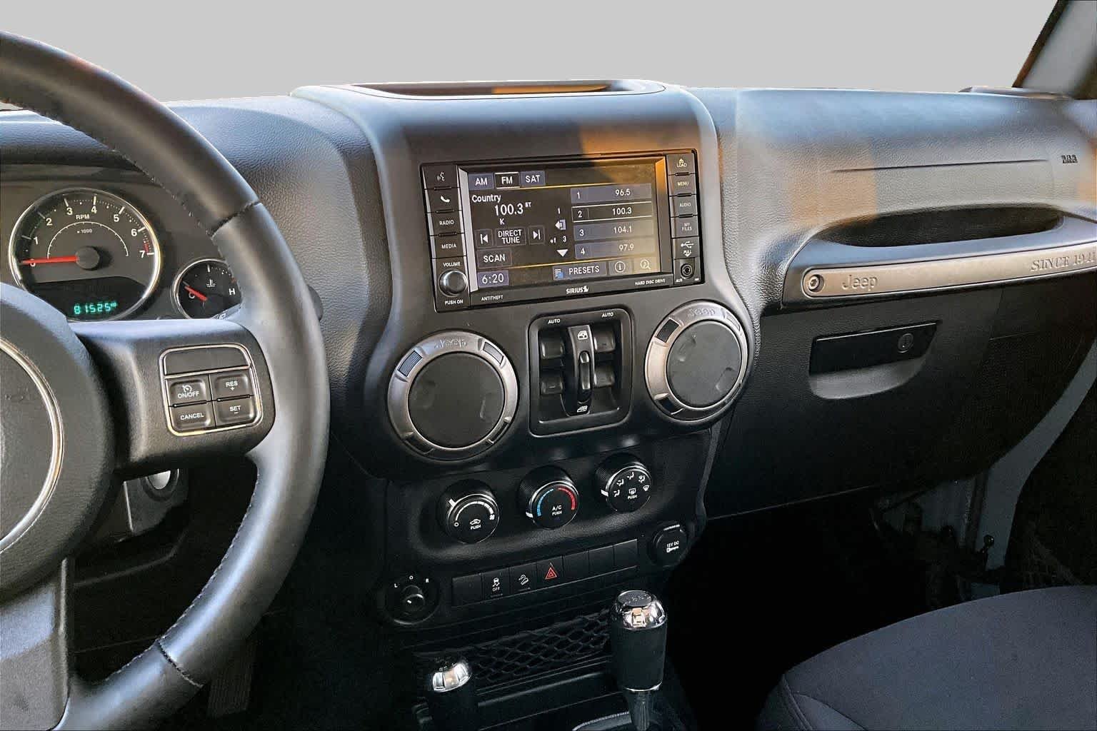 Used 2015 Anvil Clearcoat Jeep Sport image 7
