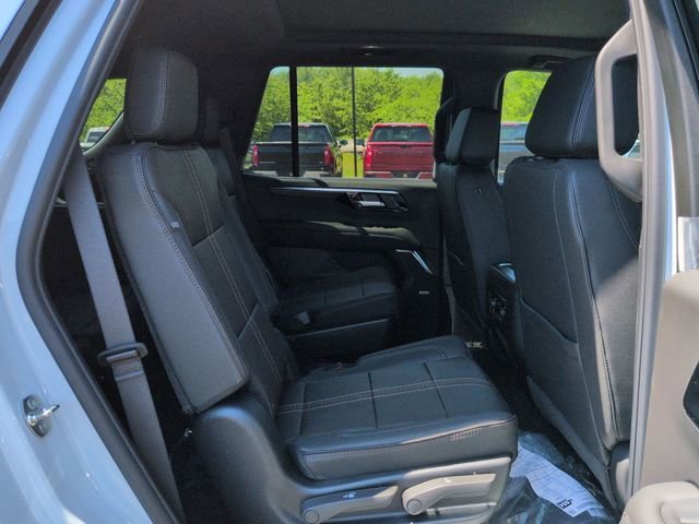 New 2026 Polar White Tricoat Chevrolet High Country image 30